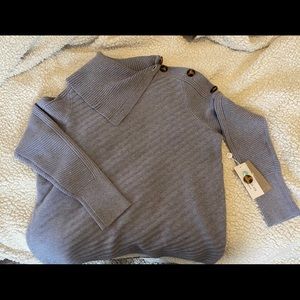 NWT evolution by Cyrus periwinkle sweater